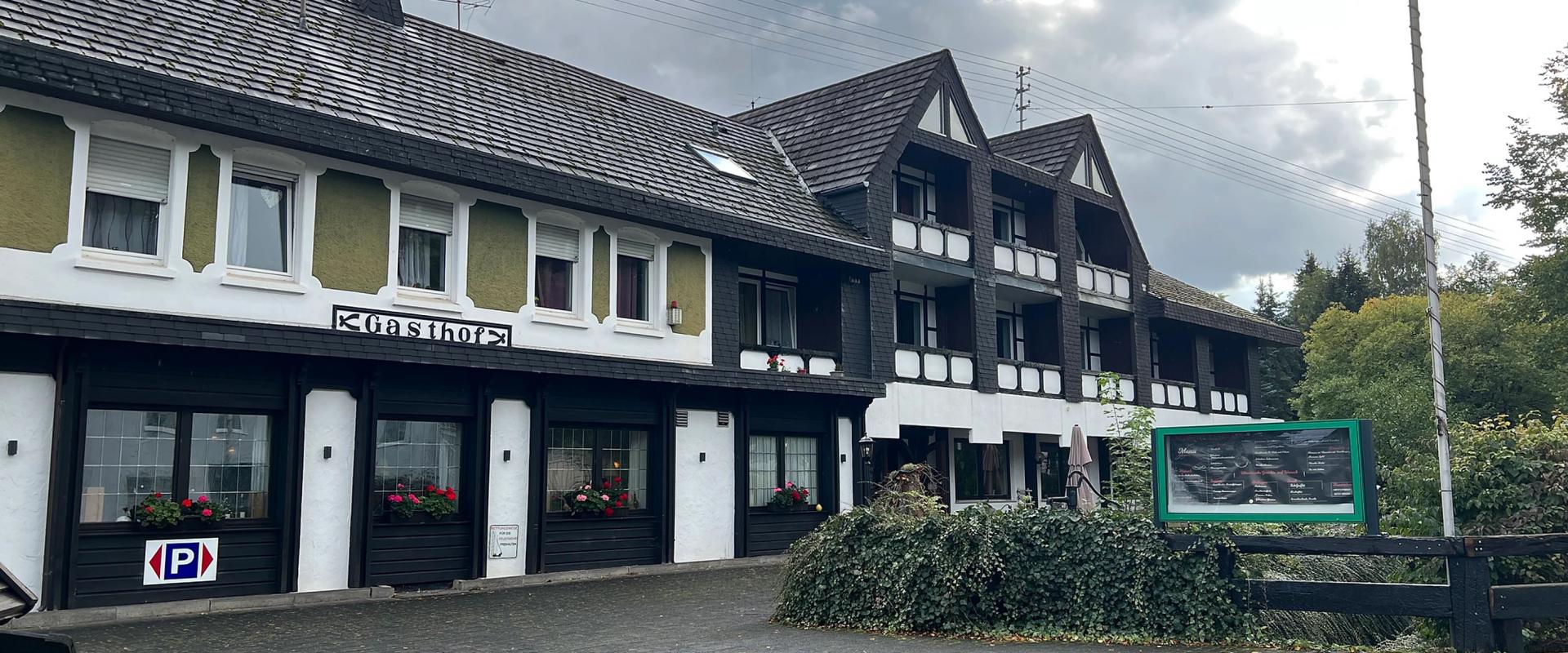 30758 Bike Hotel Laarmann Sauerland Ansicht.jpg