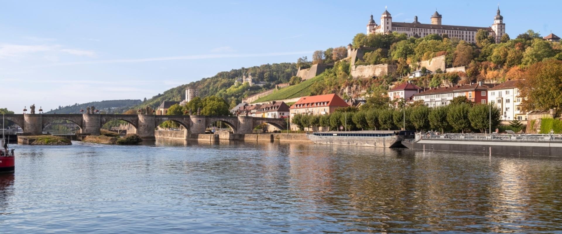 Würzburg Mainbrücke und Schloss