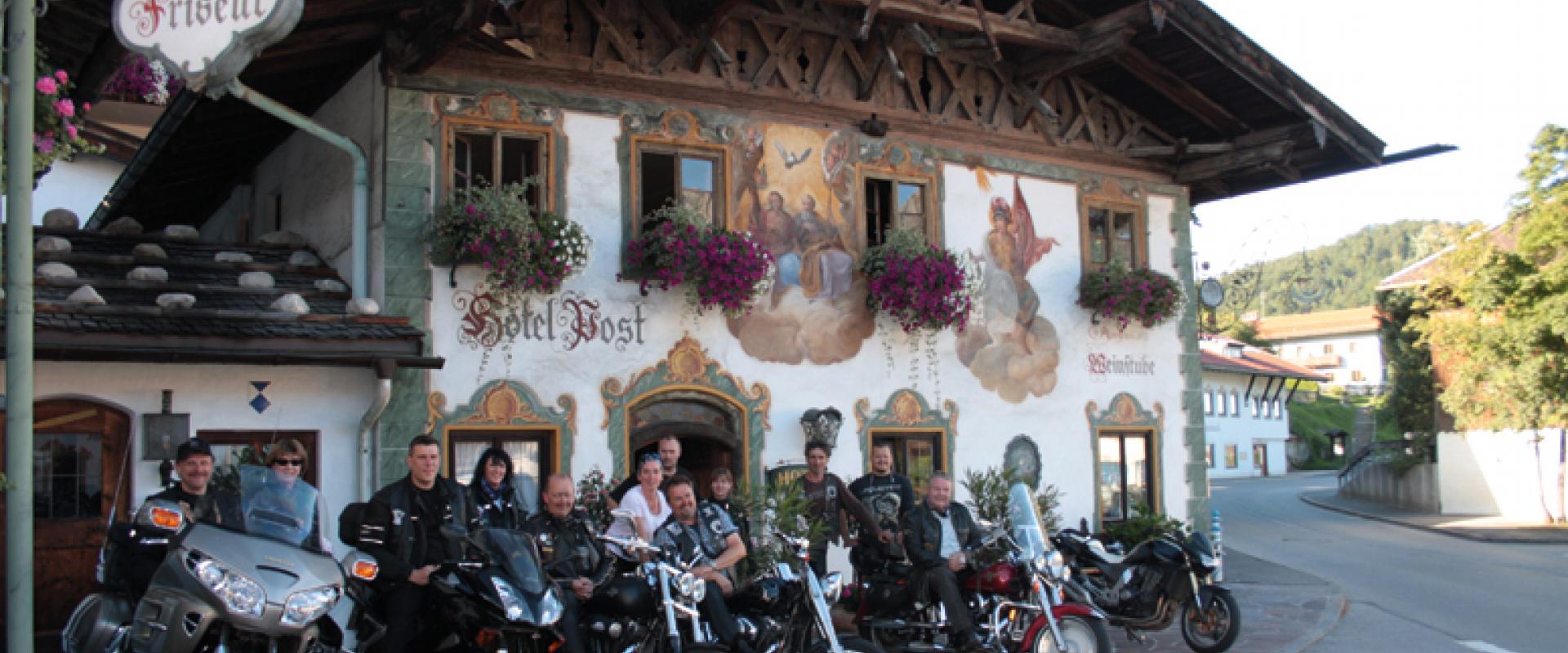 13641 Biker Hotel Zur Post in Oberbayern.jpg