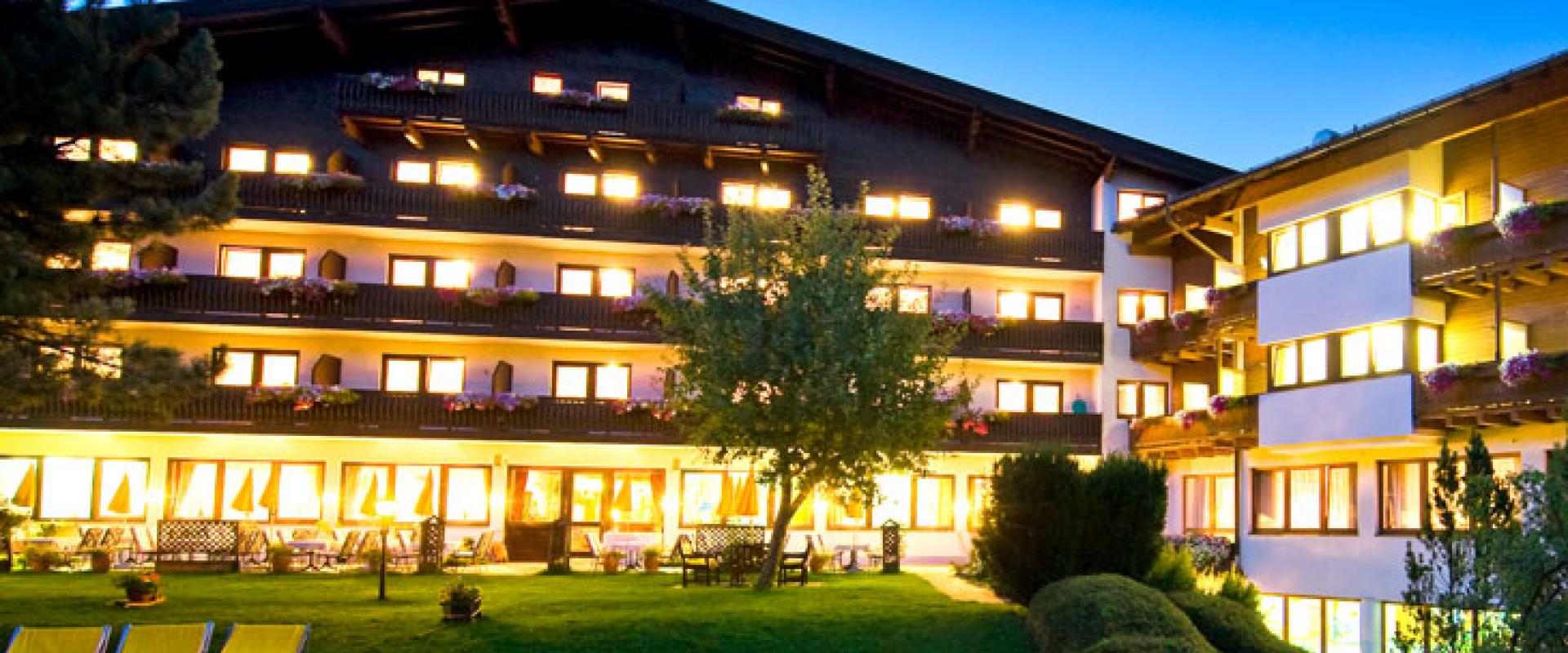 30337 Motorrad Hotel Sonnalp & Kirchberg in Tirol.jpg