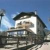15355 Motorrad Hotel Serenetta am Gardasee.jpg