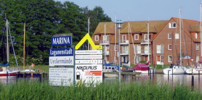 14867 Motorrad Hotel Ueckermünde in Mecklenburg-Vorpommern.jpg
