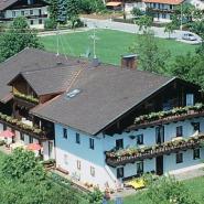 14709 Biker Hotel Martlschuster in Oberbayern.jpg
