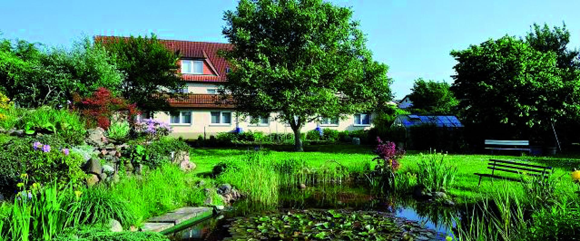 12260 Biker Hotel zum Rethberg in Mecklenburg-Vorpommern.jpg