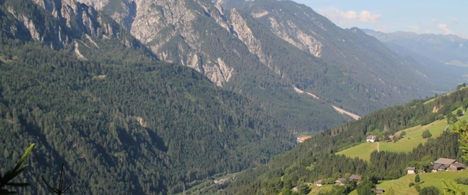 Aussicht von der Pustertaler Höhenstraße, mit Blick auf Berge