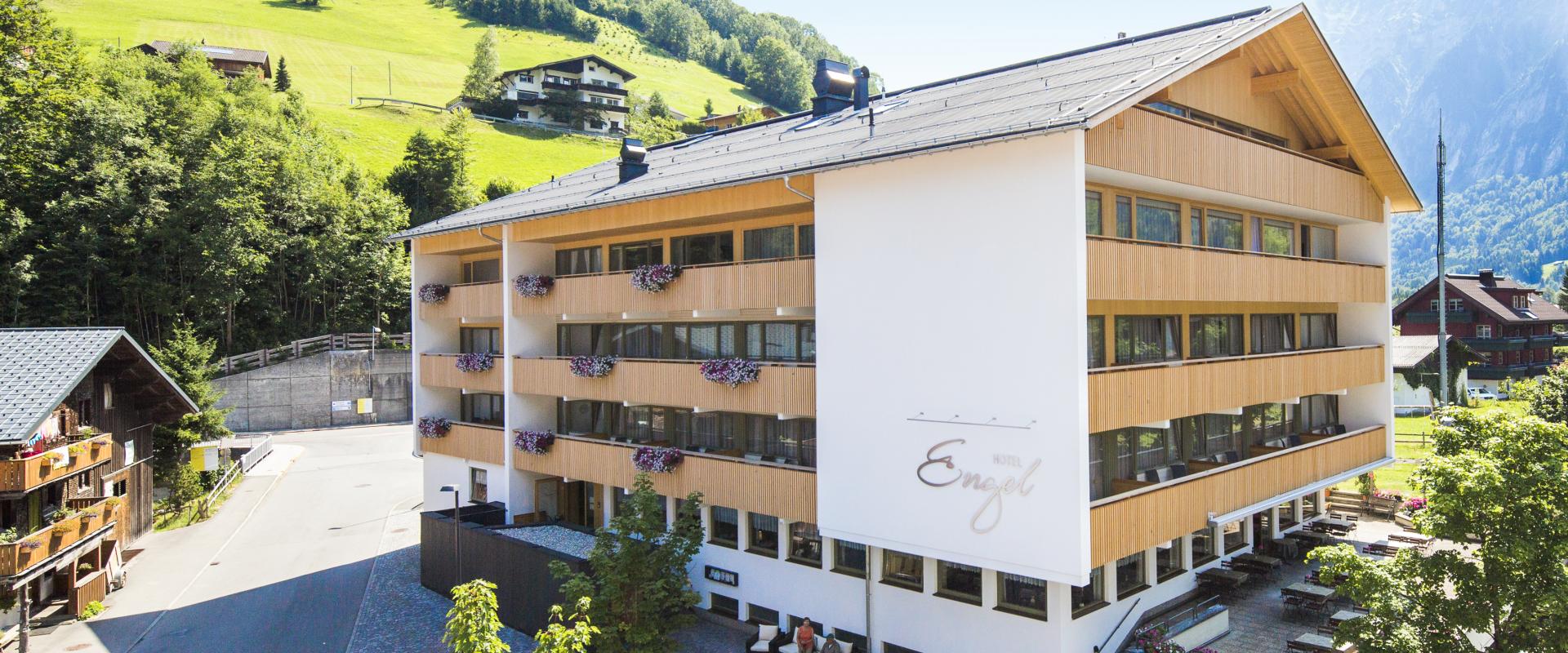 30432 Biker Hotel Engel in Vorarlberg.jpg