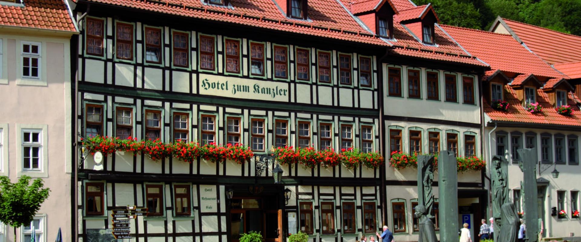 13645 Biker Hotel Zum Kanzler im Harz 2.JPG