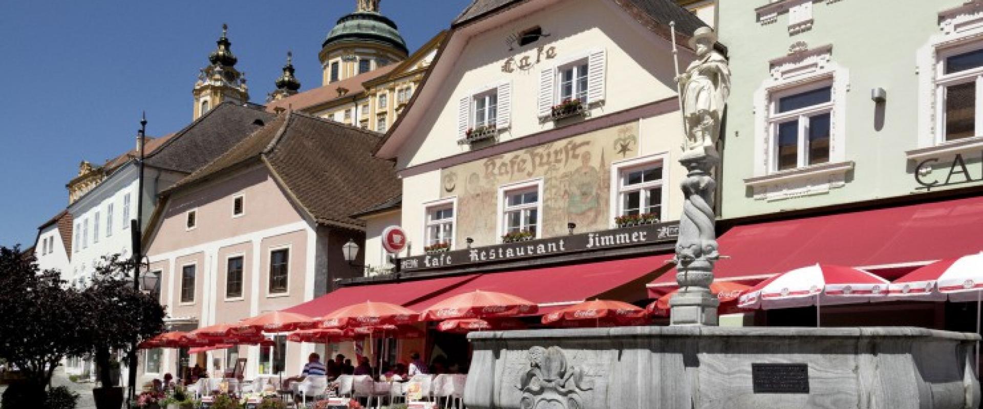 30745 Biker Haus Kaffee Hader Niederösterreich Ansicht.jpeg