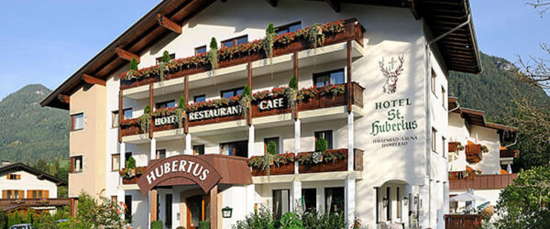 30746 Bike Hotel St. Hubertus Salzburger Land Ansicht.jpg