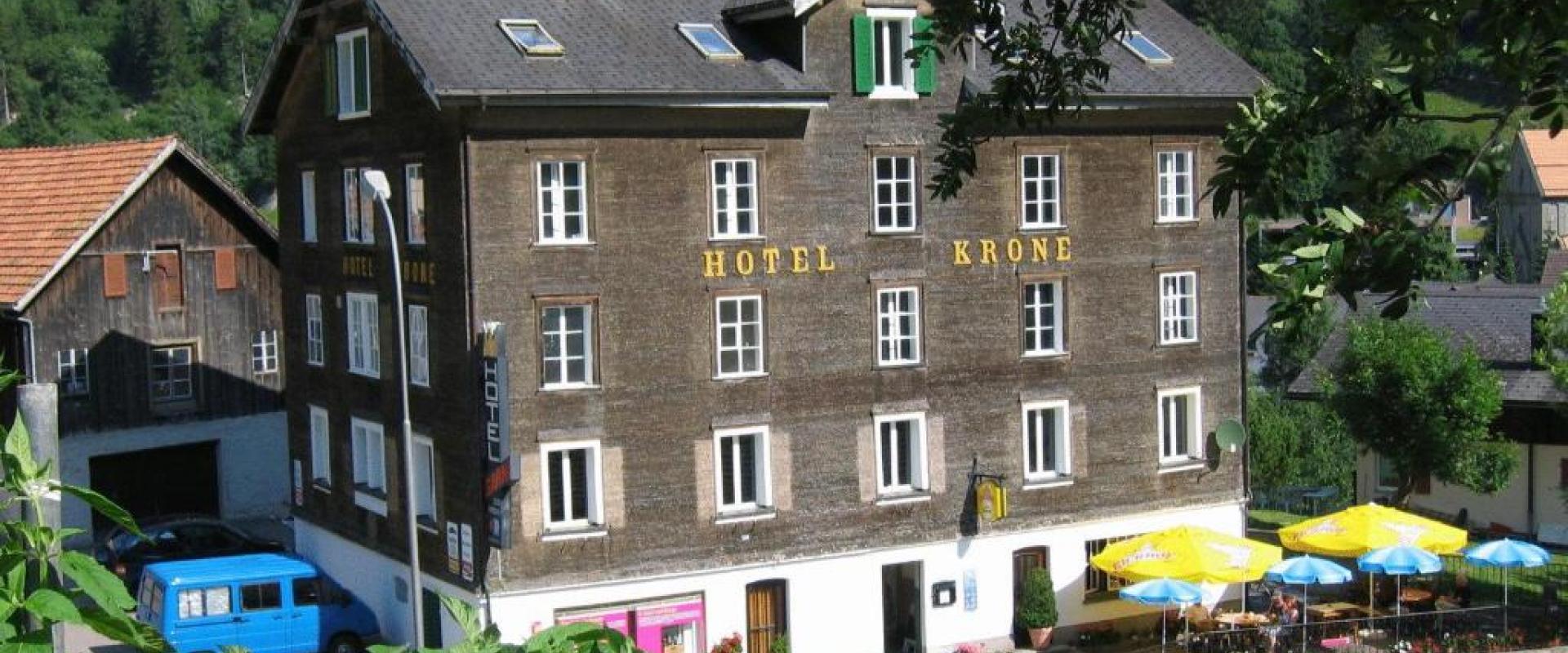 13866 Biker Hotel Krone in der Zentralschweiz.jpg