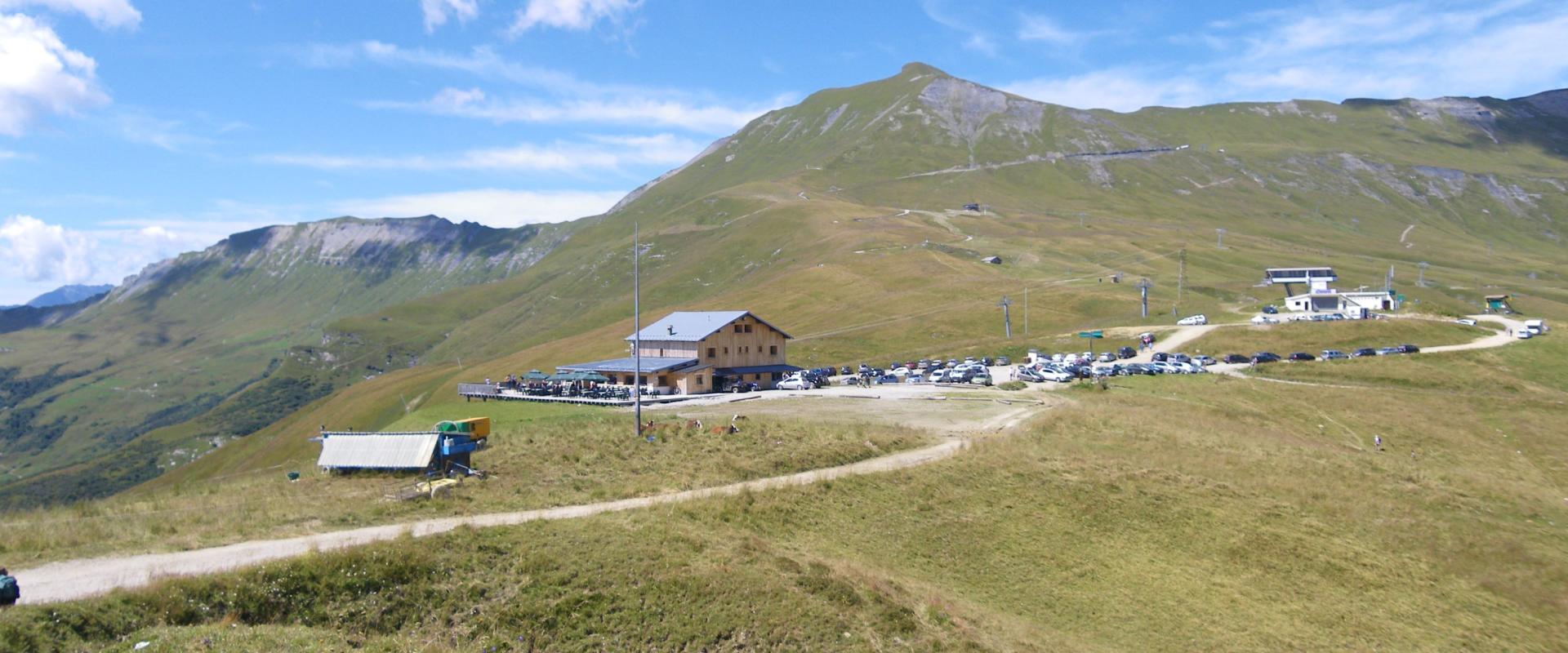 Le_col_du_joly_-_panoramio - chisloup CC BY 3.0  Wikimedia Commons.jpg