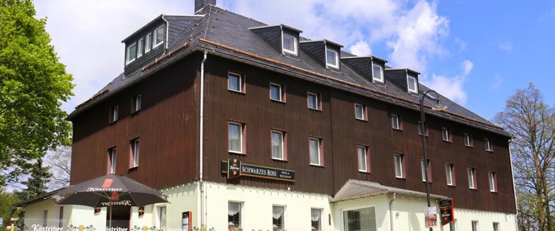 14771 Bike Hotel Schwarzes Ross Erzgebirge Ansicht.jpg