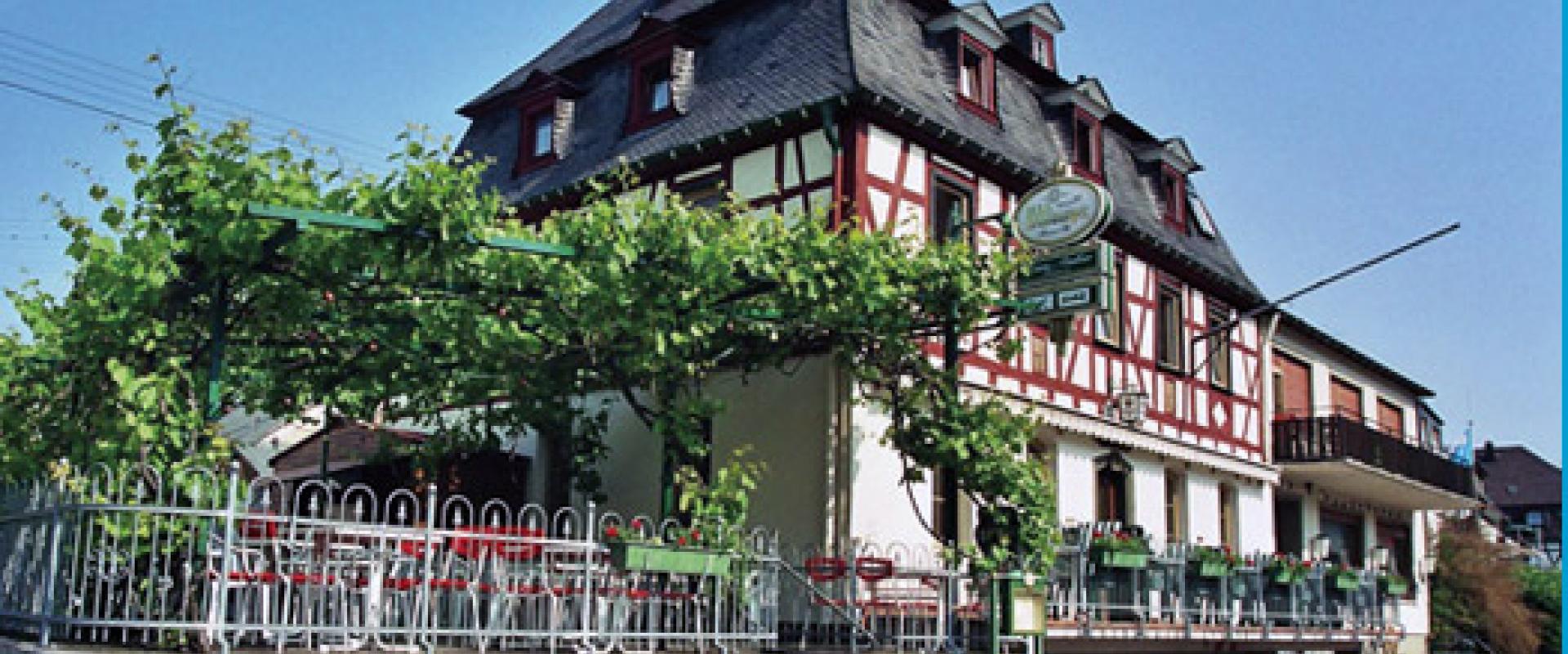 11664 Motorrad Hotel Zum Anker am romantischen Rhein.jpg