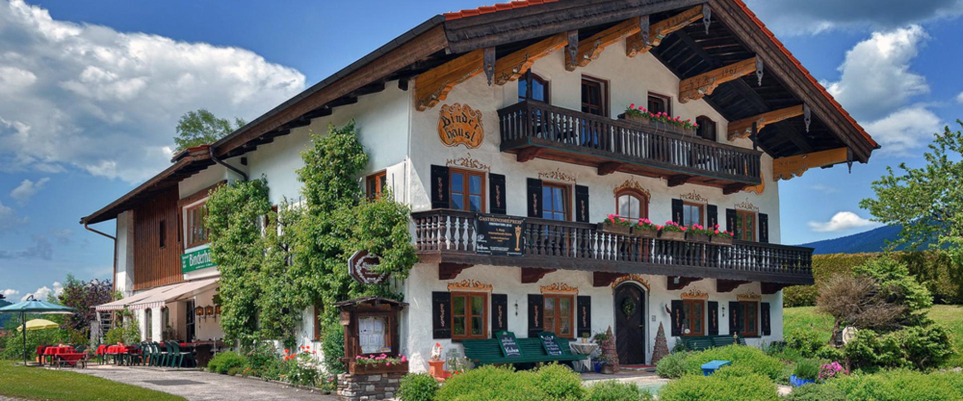 15641 Motorrad Hotel Binderhäusl in Oberbayern.jpg