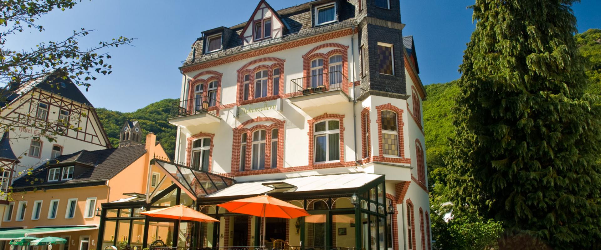 21119 Motorrad Hotel Hohenzollern an der Mosel.jpeg