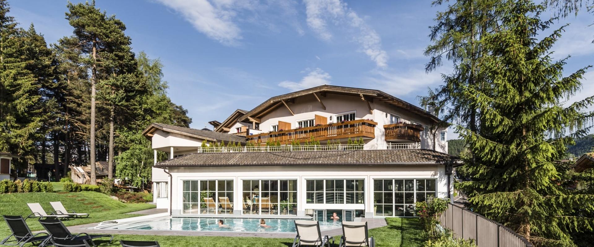 21849 Biker Hotel Erica in Südtirol/Dolomiten.jpg