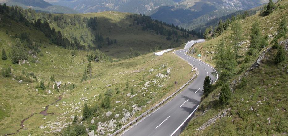 Nockalmstraße, Blick von der Glockenhuette