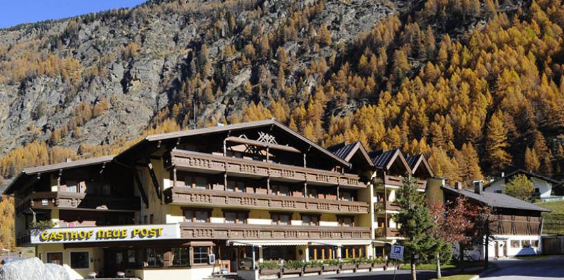 30094 Biker Hotel Neue Post in Tirol.jpg