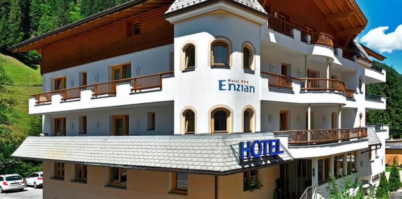 30331 Biker Hotel Enzian im Tirol.jpg