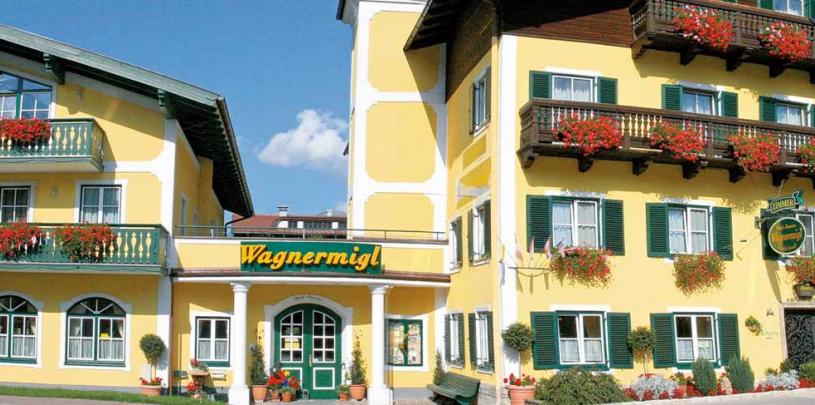 30655 Motorrad Hotel Wagnermigl Salzburger Land.jpg