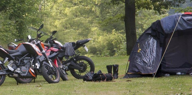 13368 Biker Camping Wiesenbeker Teich Harz.jpg