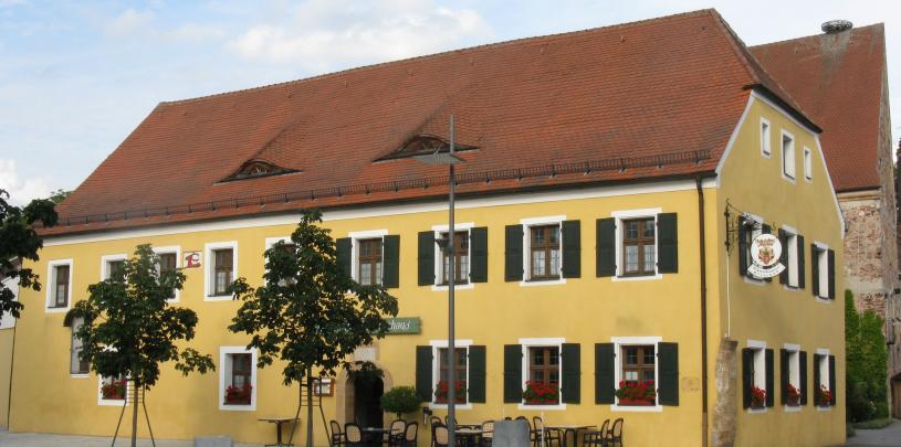 15106 Hotel Schloss Hirschau-Ansicht.jpg