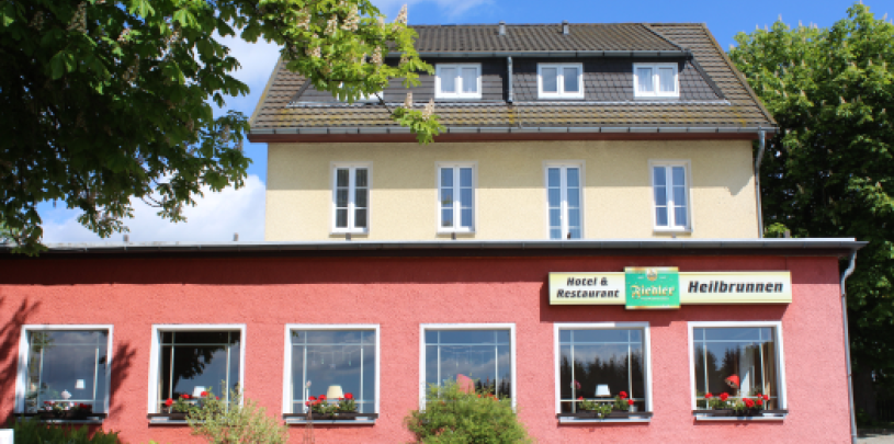 31033 Hotel Heilbrunnen Ansicht.png