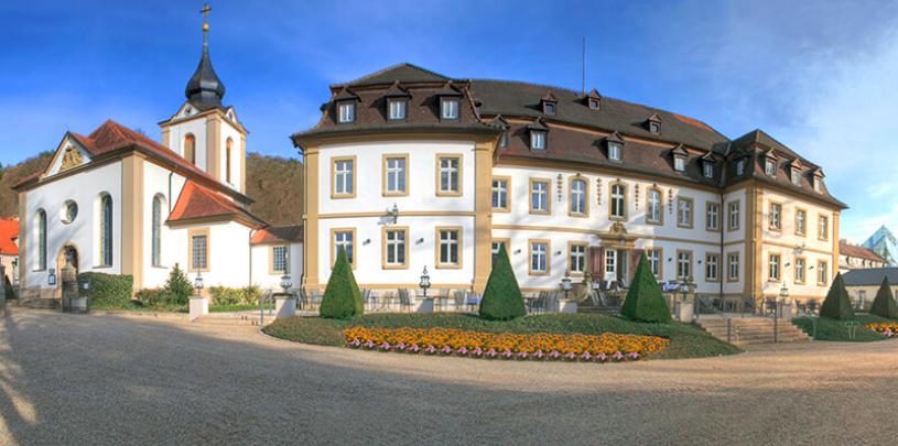 31039 BIke Schlosshotel Bad Neustadt Ansicht.jpg