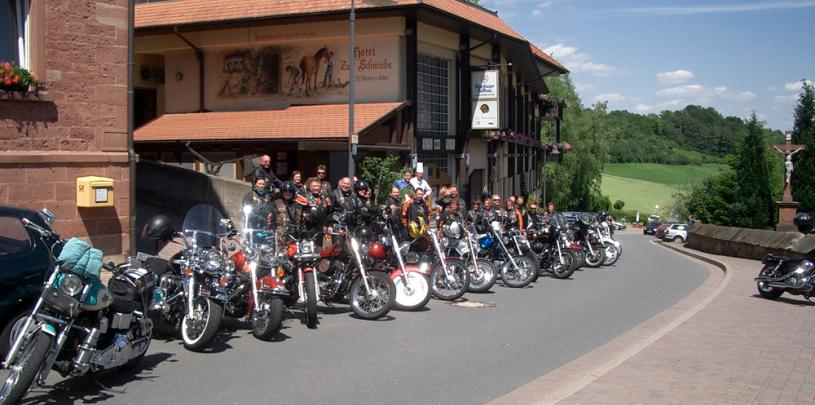13419 Motorrad Hotel zur Schmiede im Odenwald.jpg