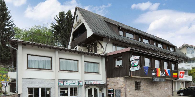 15644 Motorrad Hotel Bellevue im Schwarzwald.jpg