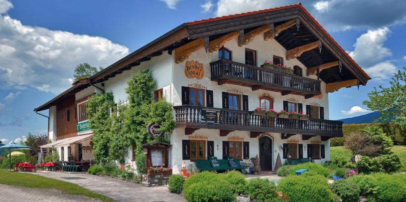 15641 Motorrad Hotel Binderhäusl in Oberbayern.jpg