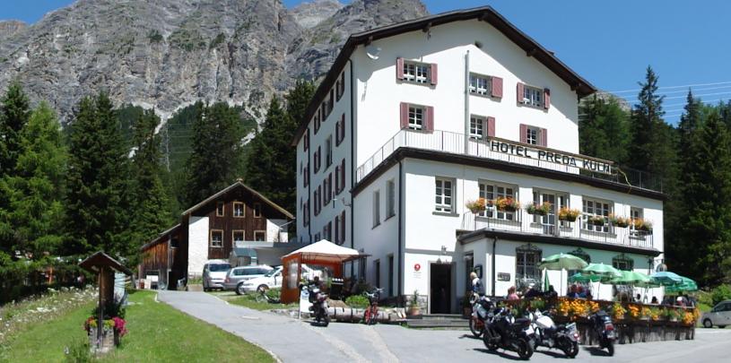 13815 Motorrad Hotel Preda Kulm in Graubünden.jpg