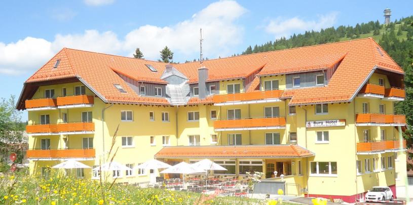20710 Motorrad Hotel Burg im Schwarzwald.jpg