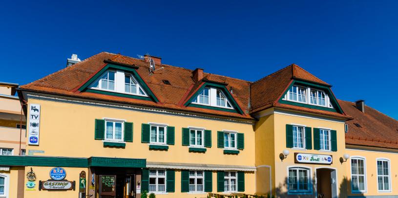 21877 Motorrad Hotel Pendl in der Steiermark.jpg