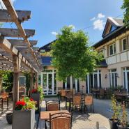 31032 Winzerscheune Mosel Terrasse.jpg