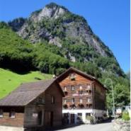 12270 Biker Hotel Urirotstock in der Zentralschweiz 2.jpg