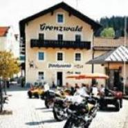 13208 Biker Hotel Fischerwirt-Grenzwald im Bayerischen Wald 2.jpg