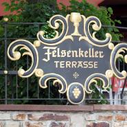15152 Biker Hotel Felsenkeller am Romantischen Rhein 3.jpg